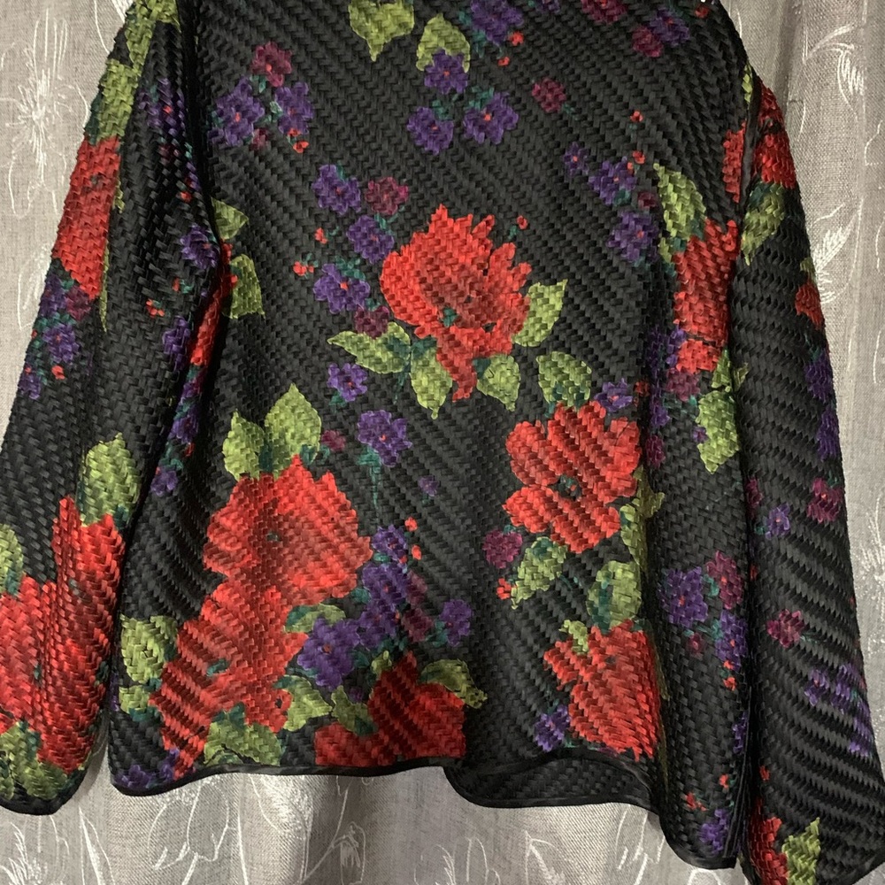 Blazer - Picture 2 of 4